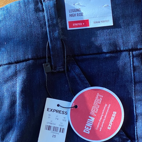 Express Denim Perfect Legging High Rise - Picture 2 of 5